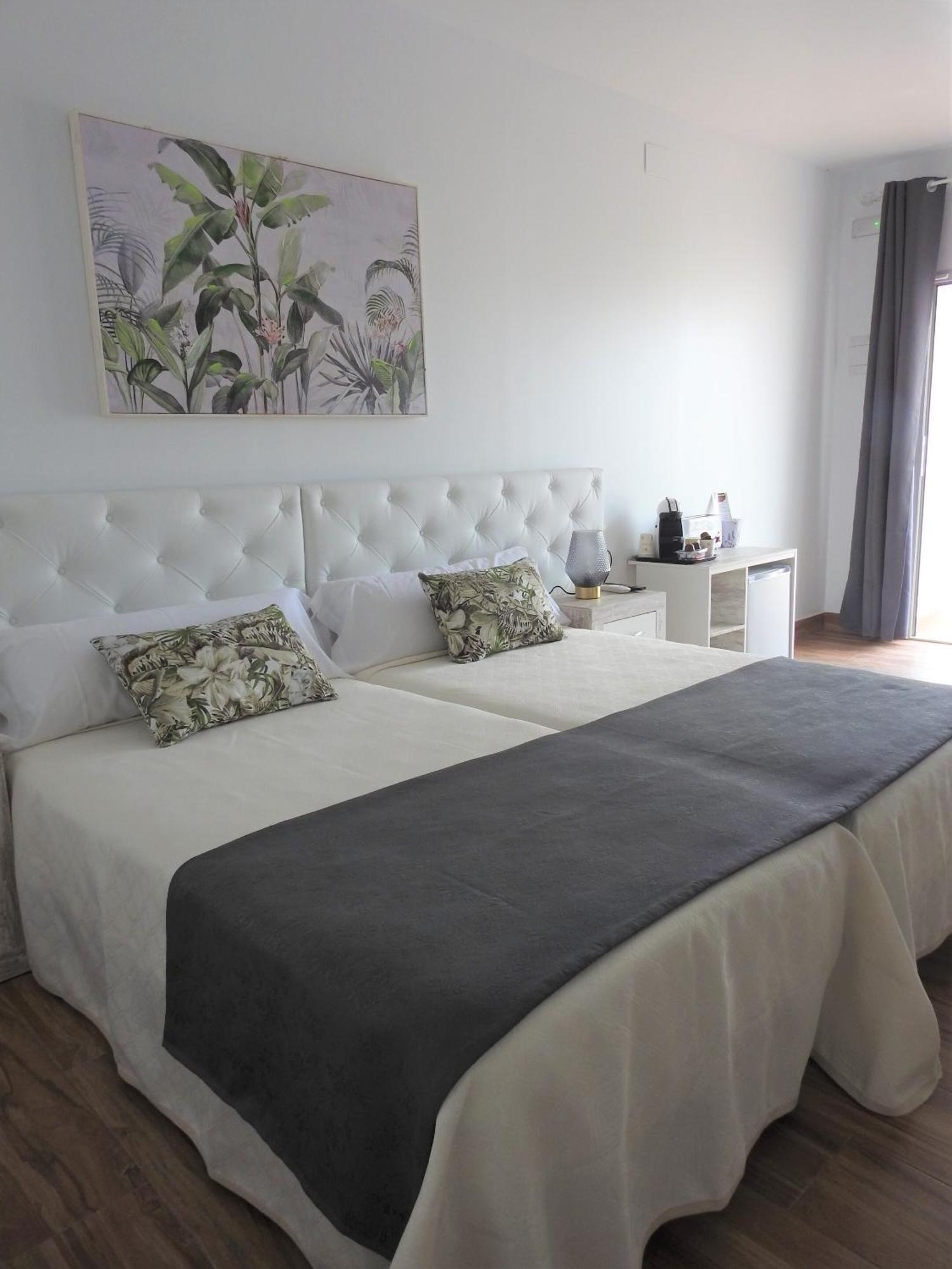 Sandra Rooms Alicante Bilik gambar